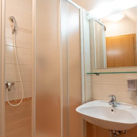 Apartmaji In Sobe Ramar Vendégház Straža