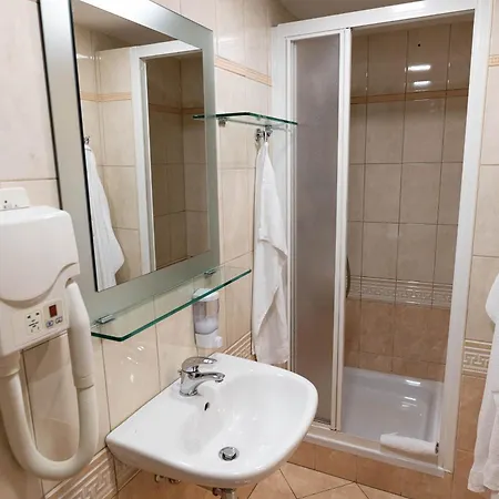 Apartmaji In Sobe Ramar Гостевой дом
