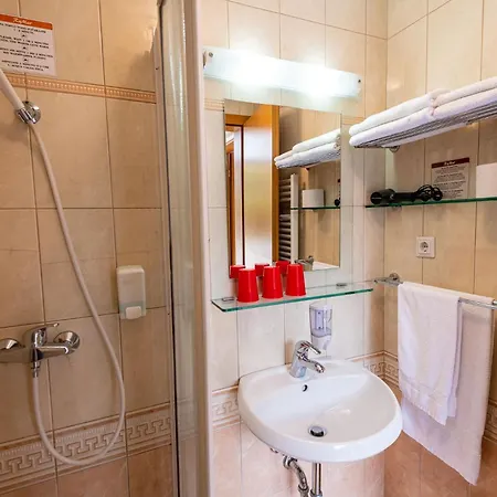 Apartmaji In Sobe Ramar 3*