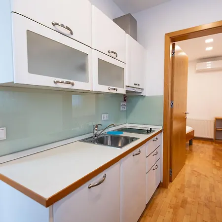 Apartmaji In Sobe Ramar