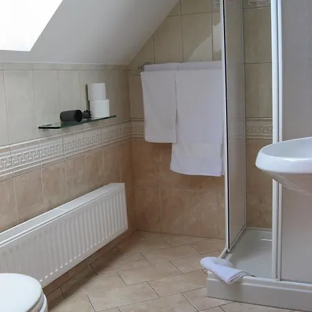 Konukevi Apartmaji In Sobe Ramar