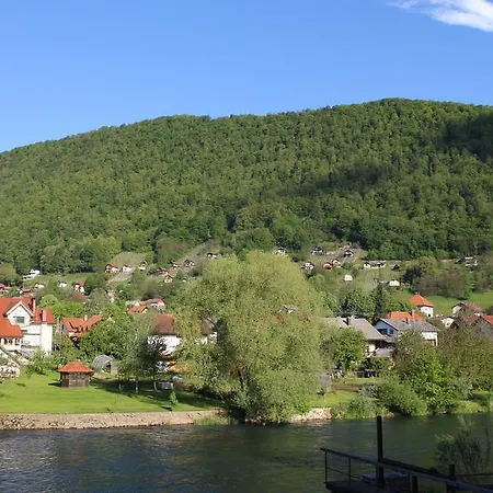 Konukevi Apartmaji In Sobe Ramar Straza