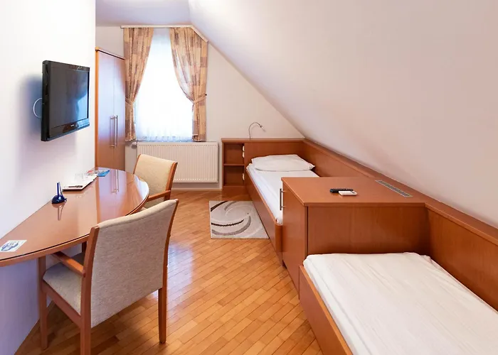 Apartmaji In Sobe Ramar Straza