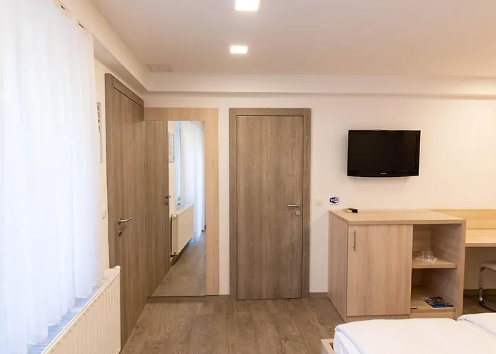 בית הארחה Apartmaji In Sobe Ramar 3*