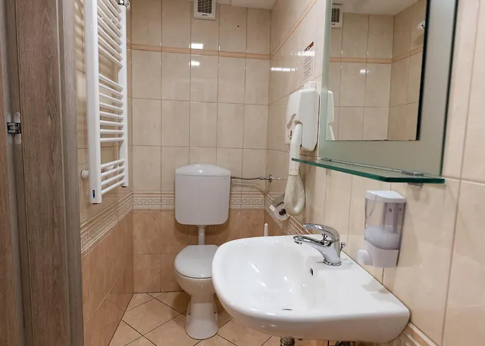 בית הארחה Apartmaji In Sobe Ramar Straza