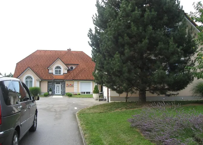 Apartmaji In Sobe Ramar Affittacamere Straza