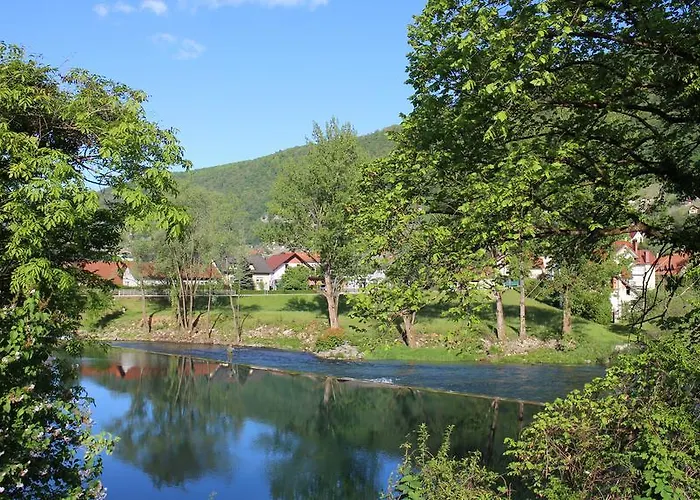 Apartmaji In Sobe Ramar Affittacamere Straza